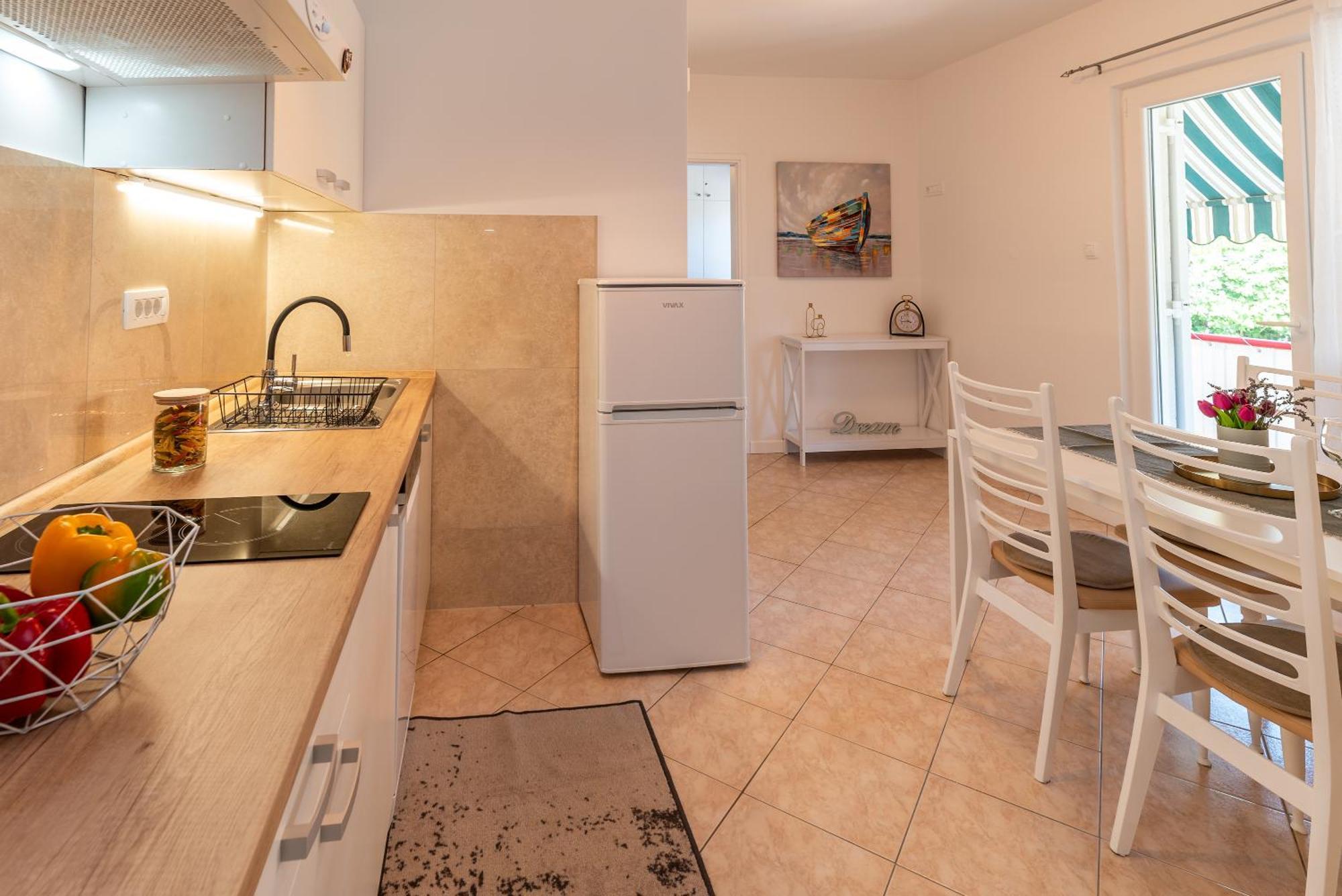 Apartments House Pinezic มาลินสกา ภายนอก รูปภาพ