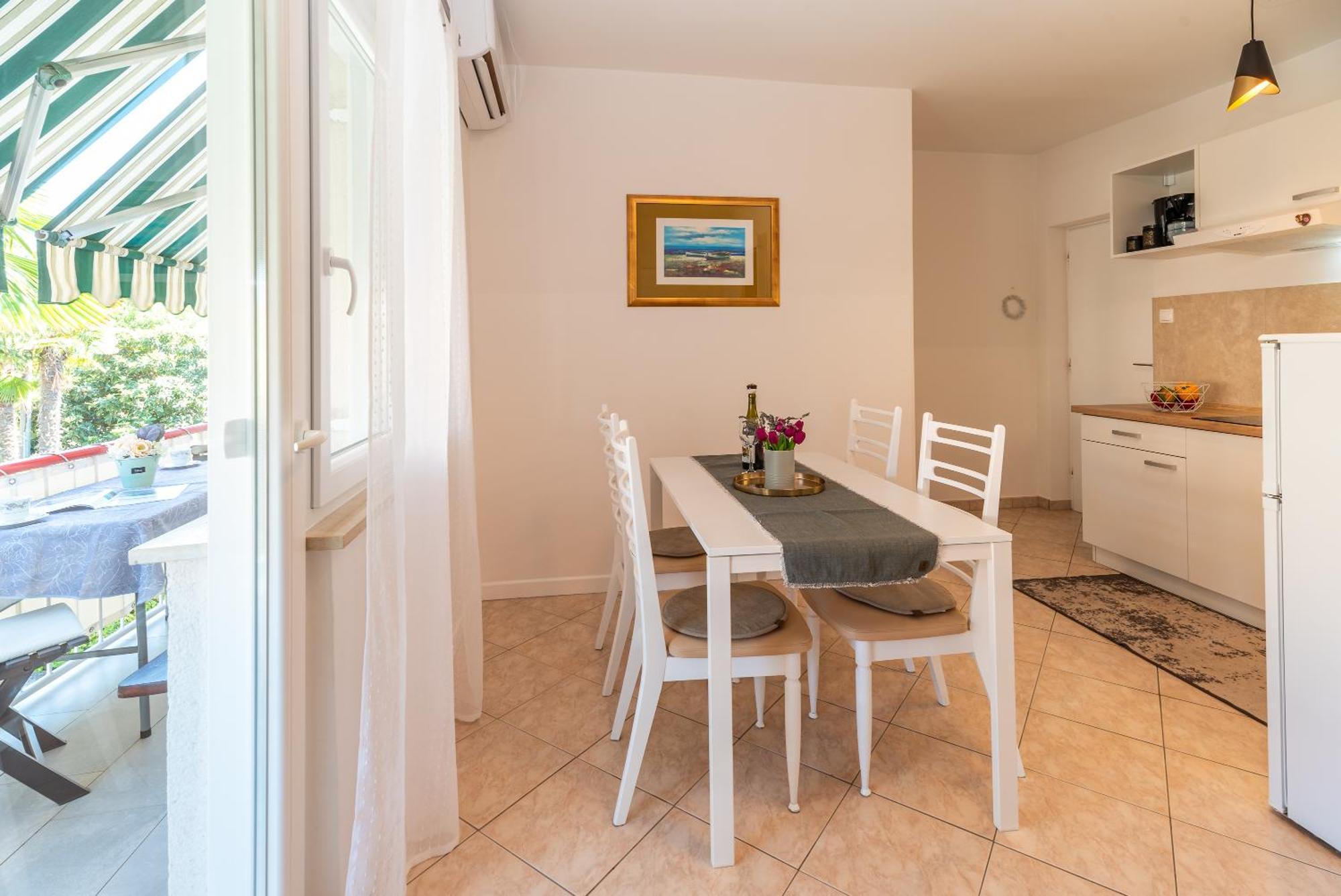 Apartments House Pinezic มาลินสกา ภายนอก รูปภาพ